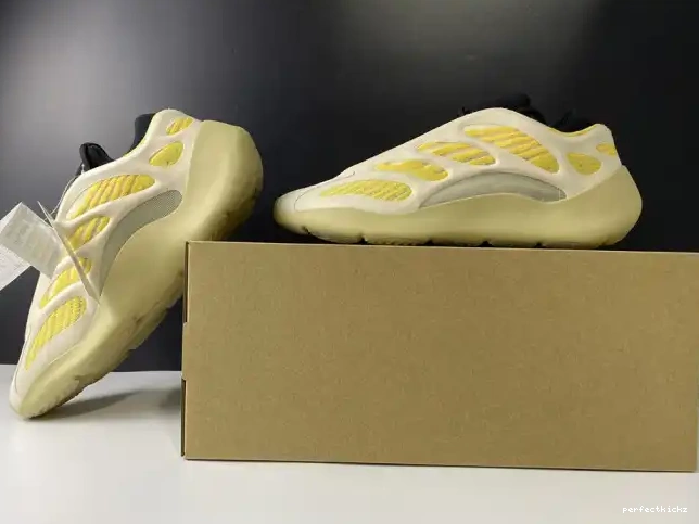 ADIDAS YEEZY 700 SRPHYM